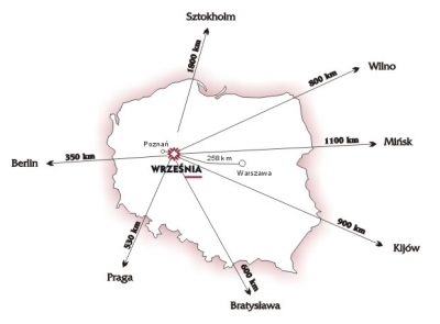 położenie Wrześni na mapie polski z zaznaczonymi odległościami do najbliższych stolic